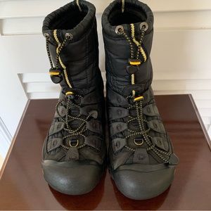 EUC Keen Women's Primaloft 200 Gram Insulation Waterproof Winter Ankle Boots S 8